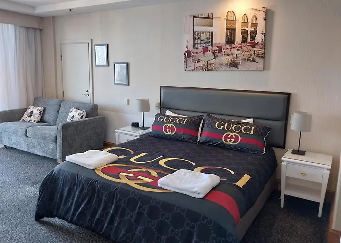 Luxury Privately Owned Ocean View Studio Oaks Gold Tower