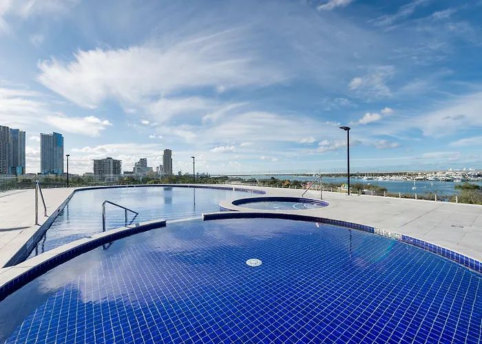 Meriton Suites Southport